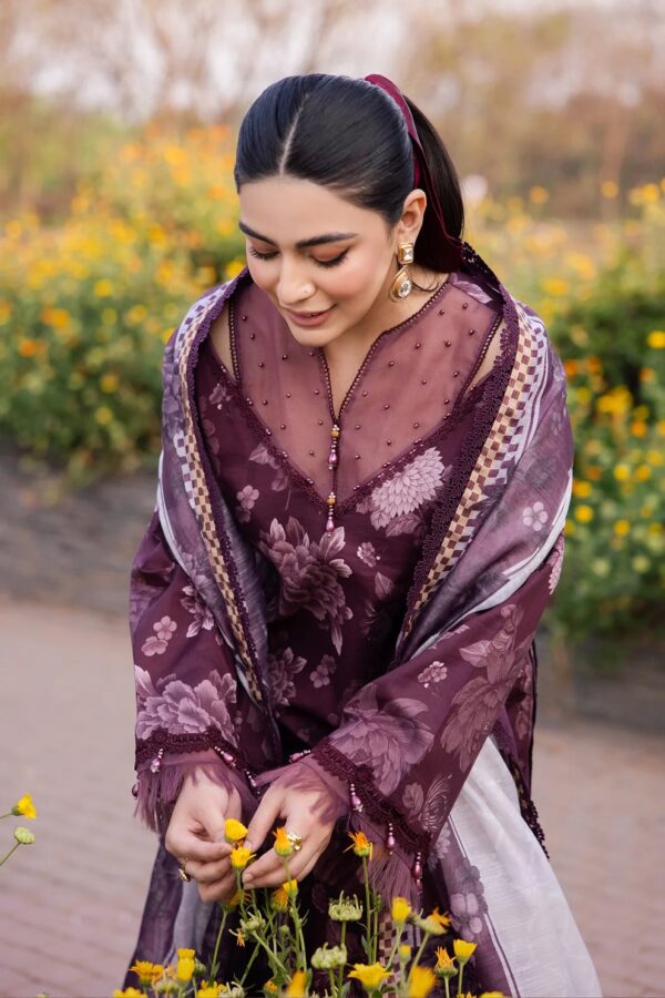 Baroque — 3pc on Fine Quality soft Digital Printed Karandi with Soft Karandi Shawl - Image 3